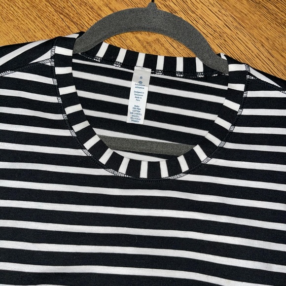 EUC Lululemon Anytime Dress Stripe 8 Black White - Picture 4 of 5